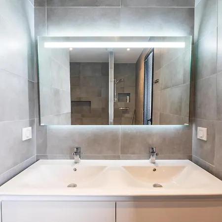 Vitriccia - De Reve, Piscine Et A 7mn A Pied ! Zonza