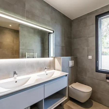 Vitriccia - De Reve, Piscine Et A 7mn A Pied ! Villa