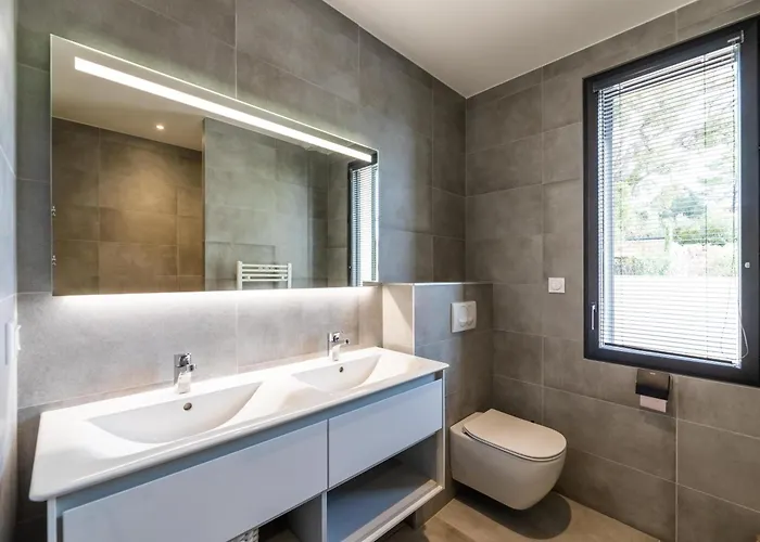 Vitriccia - De Reve, Piscine Et A 7mn A Pied ! 别墅